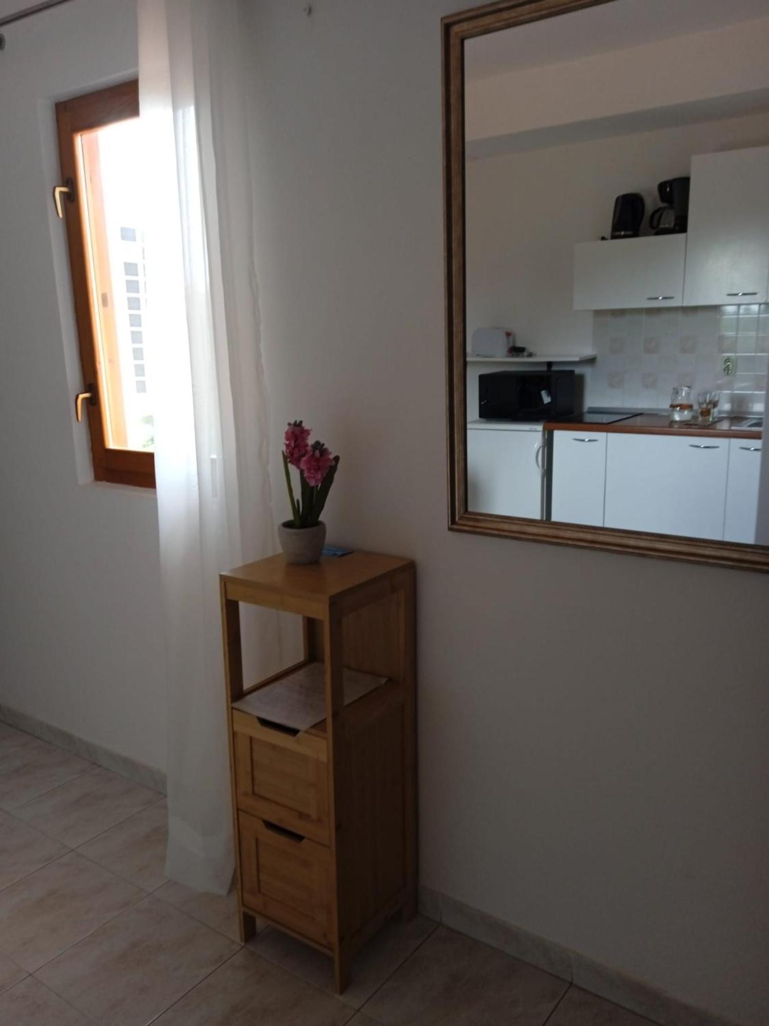 Apartmani Nila Sveta Nedelja  Exterior foto